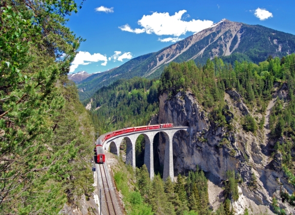 5 Of The Best Scenic Train Rides In Switzerland Railbookers